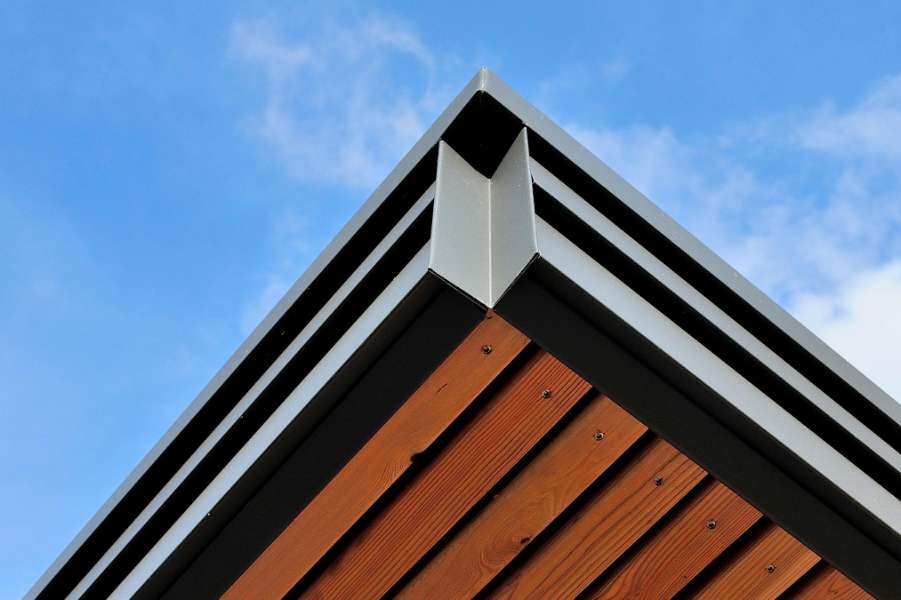 Stahl, Holz und Ziegelsteine - eine starke Lösung, Harburger Str. 35, 29640 Schneverdingen